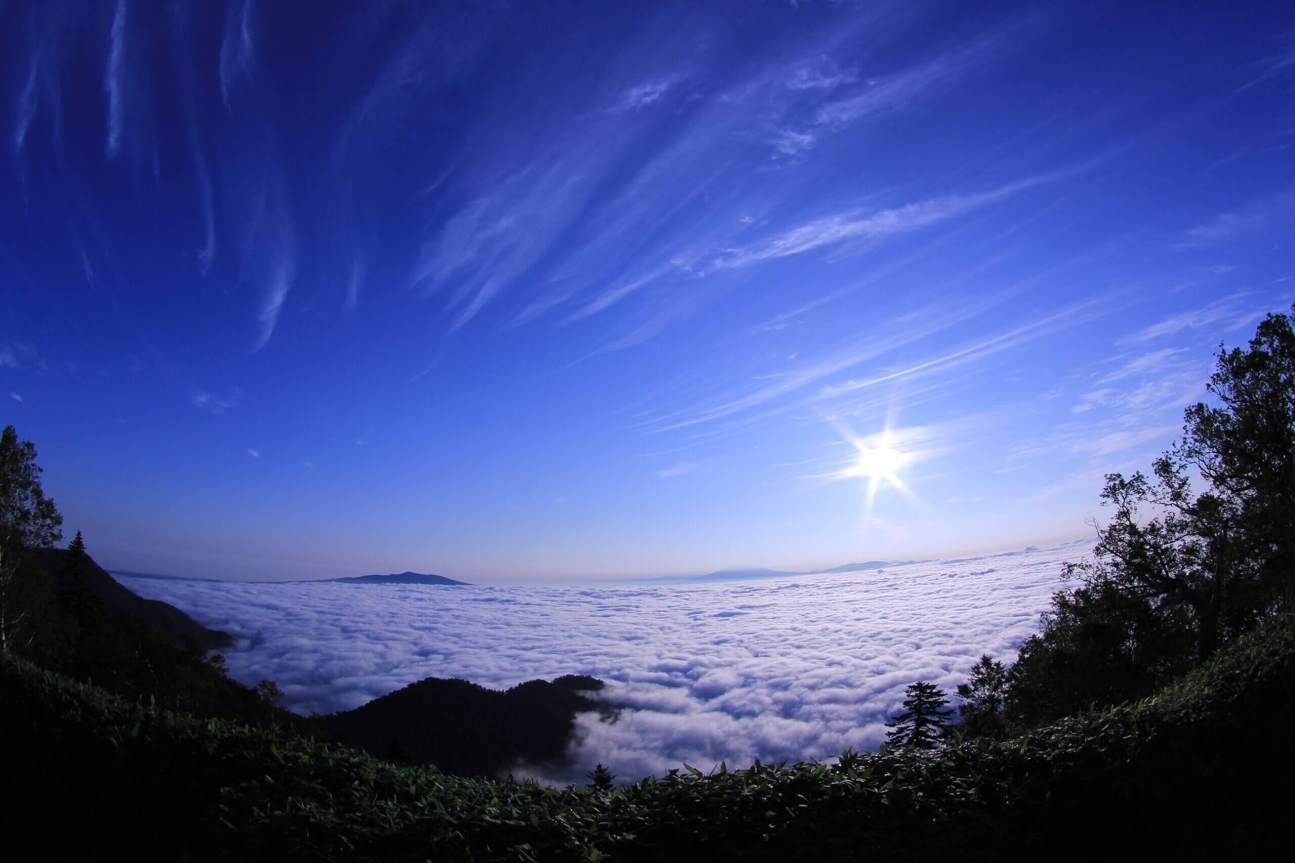 屈斜路湖：晨間雲海散步