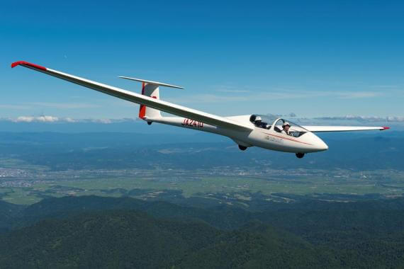 到瀧川天空公園體驗滑翔機飛行