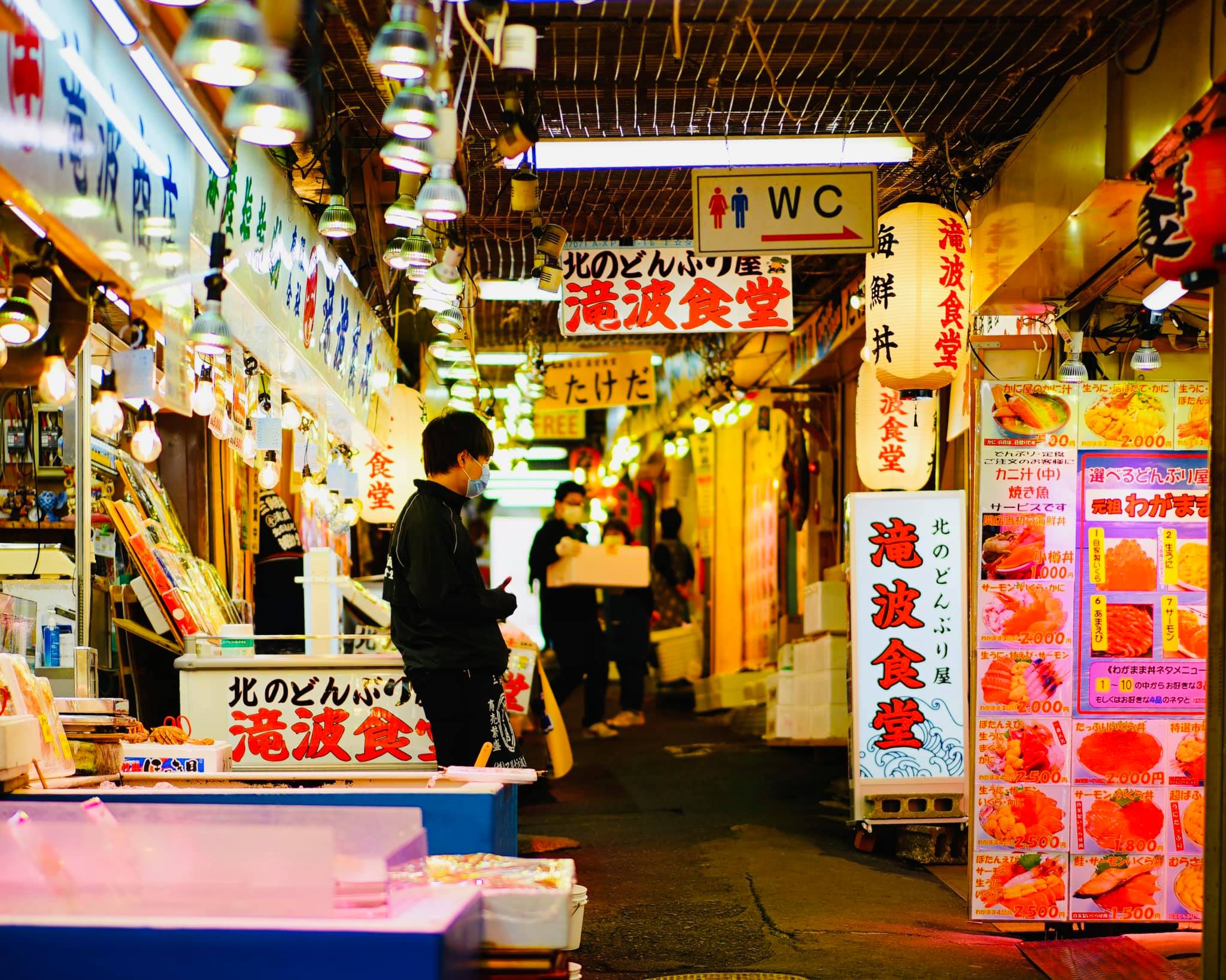 小樽三角市場：觀光客最常到訪的海鮮市場