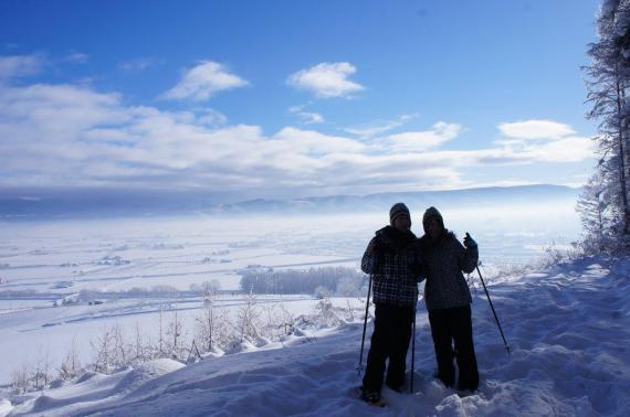 享受冬季富良野景觀的雪鞋健行之旅