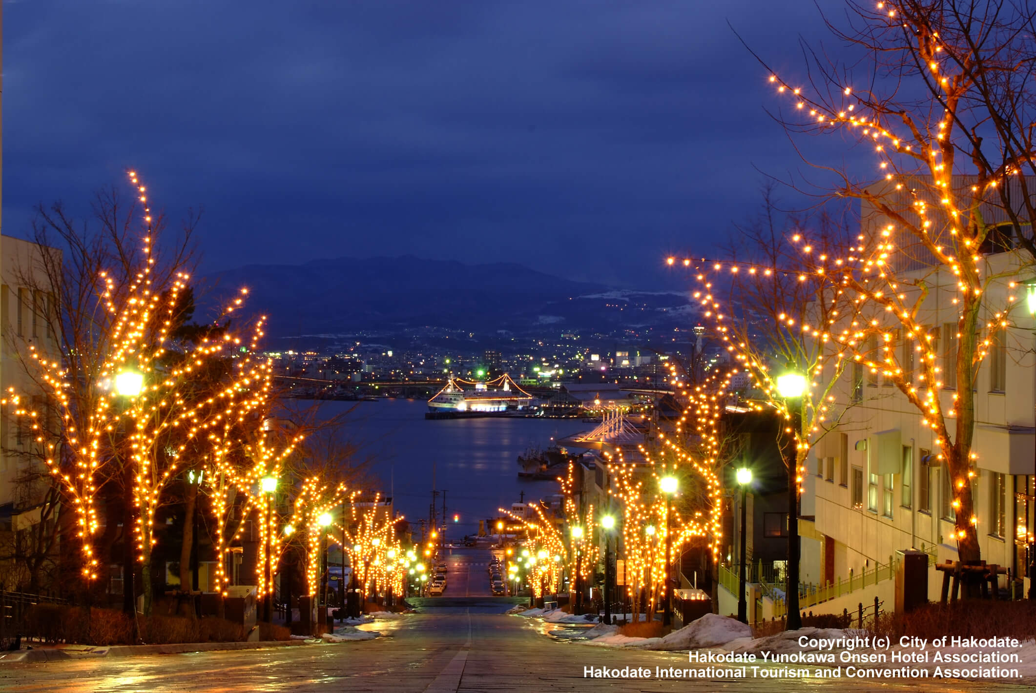 函館霓虹彩燈　置身充滿異國風情的街道！